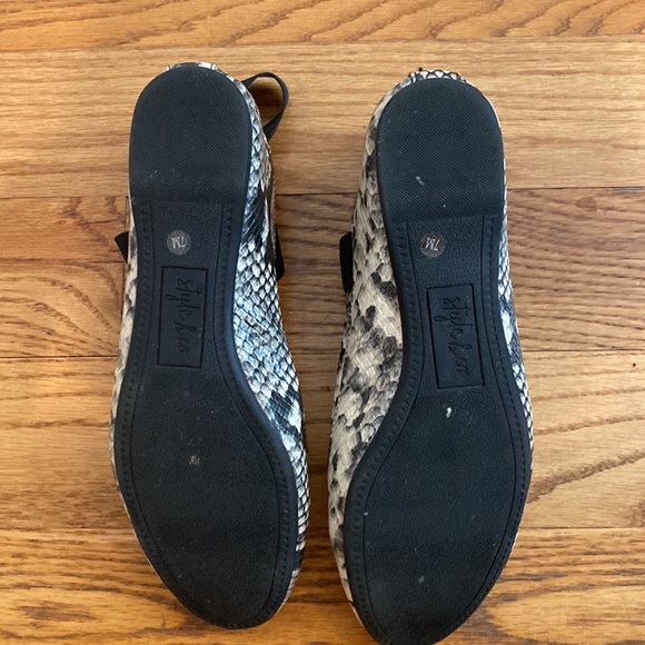 Style & Co snake print ballet flats - Picture 3 of 3